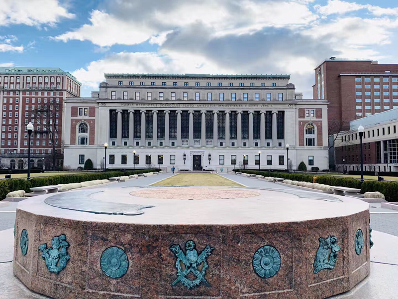 哥伦比亚大学
